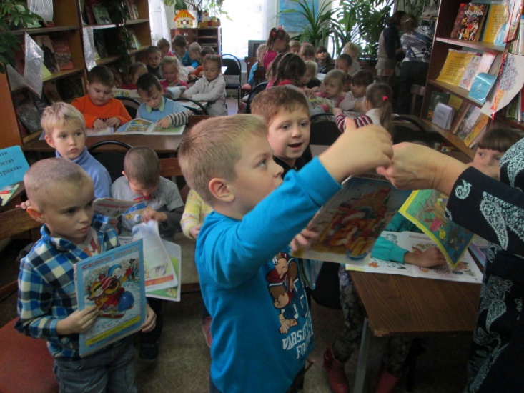 детская библиотека 753