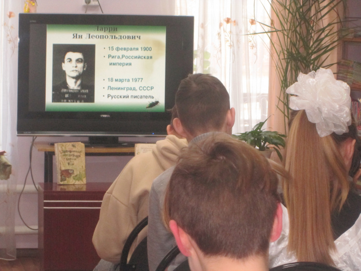 детская библиотека 105